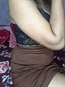 Aaliyalove1 online show from 02/14/25, 07:44