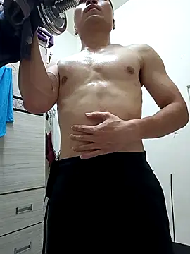 Snapshot of chiata410 chatting on 04/05/26, 01:08 chiata410 online show from 04/05/26, 01:08