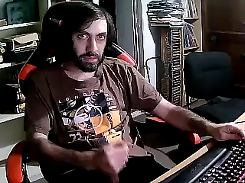 Snapshot of johnwood88 chatting on 02/06/25, 07:45 johnwood88 online show from 02/06/25, 07:45