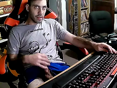 Snapshot of johnwood88 chatting on 02/26/25, 07:09 johnwood88 online show from 02/26/25, 07:09