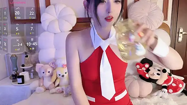 Snapshot of Unique-yiyi chatting on 12/24/24, 10:39 Unique-yiyi online show from 12/24/24, 10:39