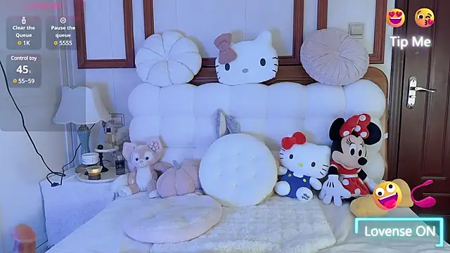 Snapshot of Unique-yiyi chatting on 01/19/25, 09:23 Unique-yiyi online show from 01/19/25, 09:23