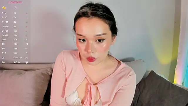 Snapshot of Mellovely chatting on 10/01/25, 07:20 Mellovely online show from 10/01/25, 07:20