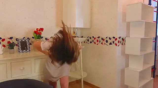 Snapshot of AlodiaBeresford chatting on 12/03/24, 06:48 AlodiaBeresford online show from 12/03/24, 06:48