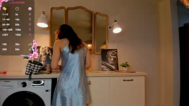 Snapshot of AlodiaBeresford chatting on 12/30/24, 05:48 AlodiaBeresford online show from 12/30/24, 05:48