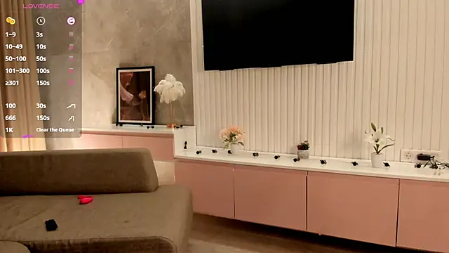 Snapshot of AlodiaBeresford chatting on 02/06/25, 05:14 AlodiaBeresford online show from 02/06/25, 05:14