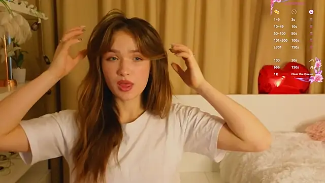 Snapshot of AlodiaBeresford chatting on 02/15/25, 11:28 AlodiaBeresford online show from 02/15/25, 11:28