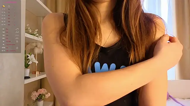 Snapshot of AlodiaBeresford chatting on 03/06/25, 05:35 AlodiaBeresford online show from 03/06/25, 05:35