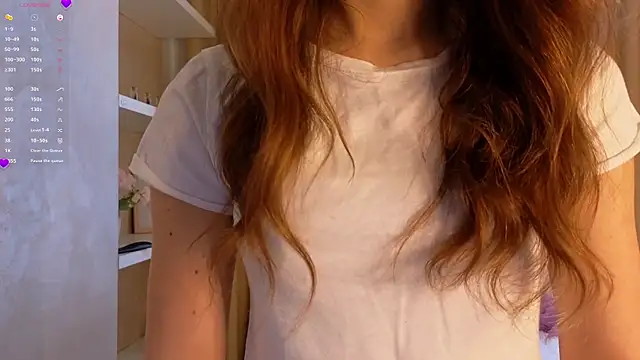 Snapshot of AlodiaBeresford chatting on 03/15/25, 08:26 AlodiaBeresford online show from 03/15/25, 08:26