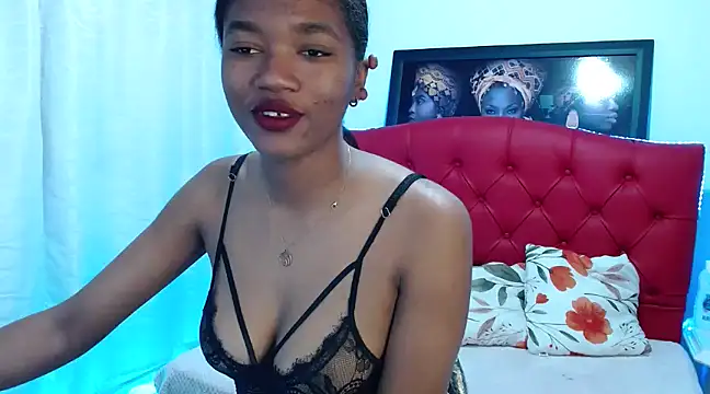 MISSANDRE4 online show from 12/28/24, 02:10