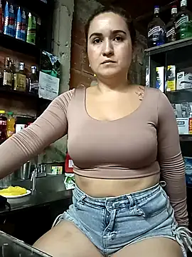 Snapshot of alexax0 chatting on 02/12/25, 11:51 alexax0 online show from 02/12/25, 11:51