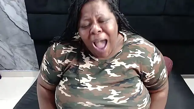 rocio bbw  online show from 10/04/25, 01:03