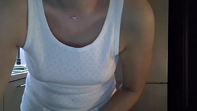 Snapshot of Lucky_Anna chatting on 09/15/25, 09:15 Lucky Anna online show from 09/15/25, 09:15