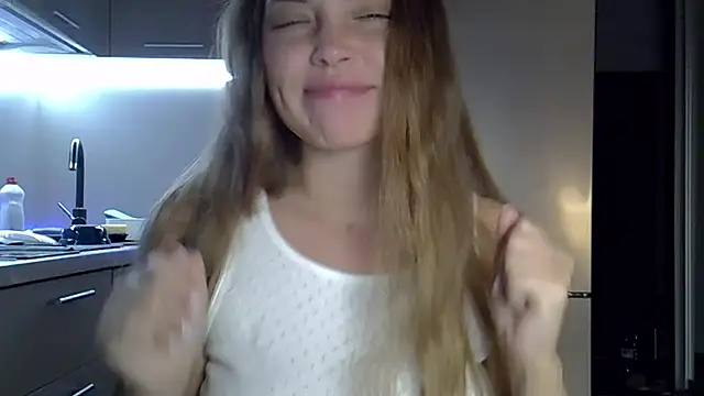 Snapshot of Lucky_Anna chatting on 12/22/25, 03:25 Lucky Anna online show from 12/22/25, 03:25