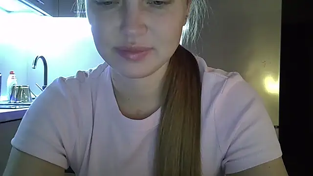 Lucky Anna online show from 03/11/26, 08:15