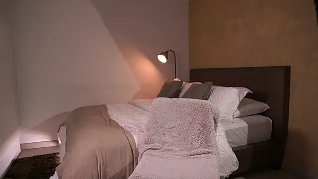 Snapshot of paulacora100 chatting on 02/28/25, 03:15 paulacora100 online show from 02/28/25, 03:15