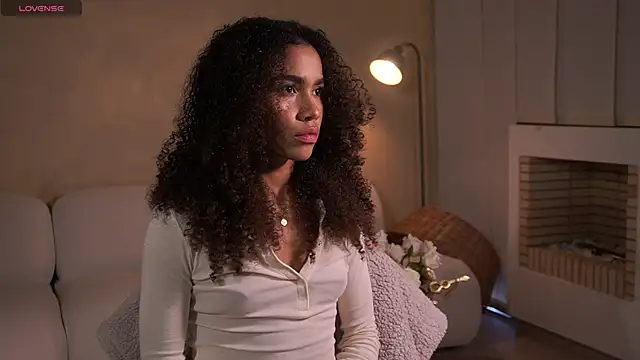 Snapshot of paulacora100 chatting on 03/13/25, 08:32 paulacora100 online show from 03/13/25, 08:32