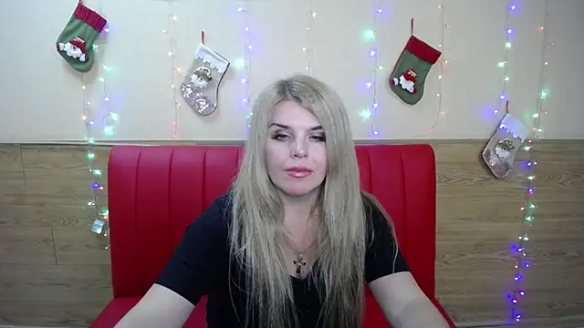 Julya Barbi online show from 01/06/25, 12:27