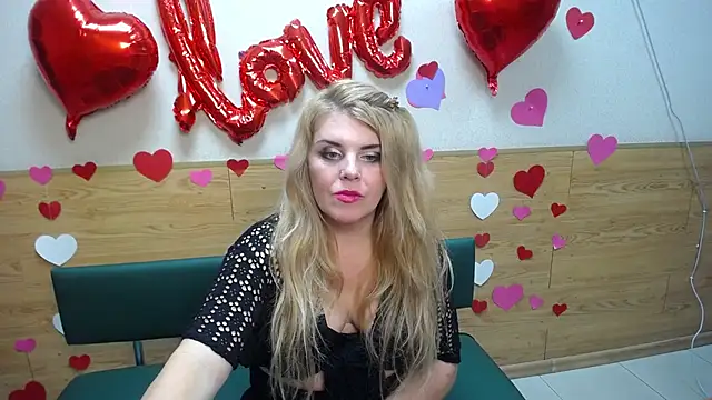 Julya Barbi online show from 03/03/25, 11:03