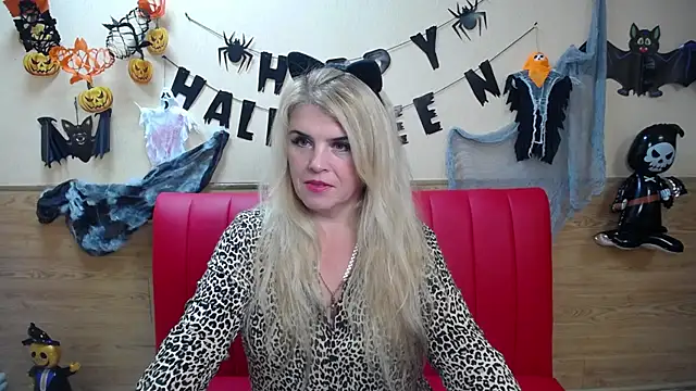 Julya Barbi online show from 10/24/25, 05:26