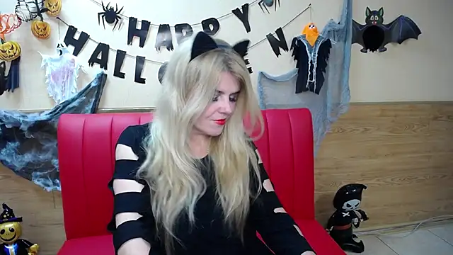 Julya Barbi online show from 10/31/25, 06:20