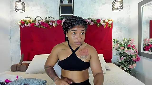 Snapshot of SilvannaFit chatting on 01/07/26, 11:45 SilvannaFit online show from 01/07/26, 11:45