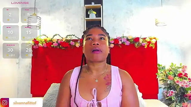 Snapshot of SilvannaFit chatting on 04/04/26, 09:07 SilvannaFit online show from 04/04/26, 09:07