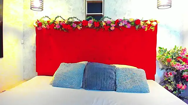 Snapshot of SilvannaFit chatting on 06/10/26, 11:53 SilvannaFit online show from 06/10/26, 11:53