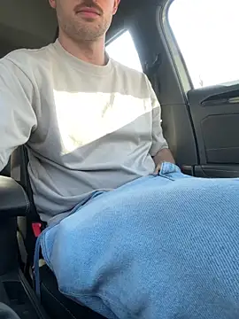 Snapshot of taallguyy_196 chatting on 04/01/26, 02:14 taallguyy 196 online show from 04/01/26, 02:14