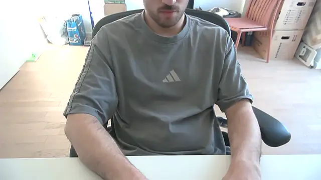 Snapshot of taallguyy_196 chatting on 04/22/26, 05:14 taallguyy 196 online show from 04/22/26, 05:14