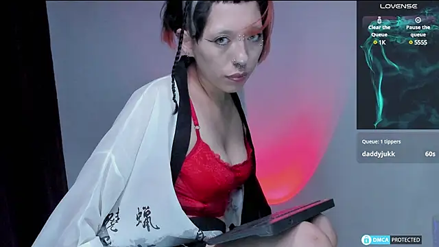 Snapshot of lnxmst chatting on 12/04/24, 12:19 lnxmst online show from 12/04/24, 12:19