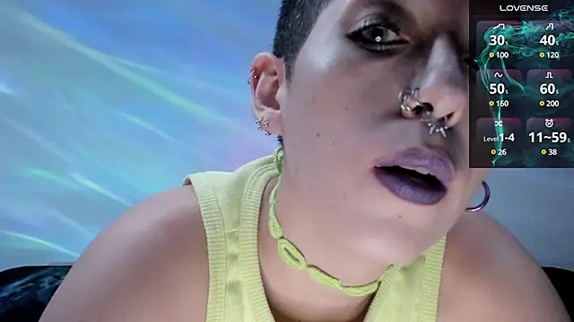 Snapshot of lnxmst chatting on 03/18/25, 11:09 lnxmst online show from 03/18/25, 11:09