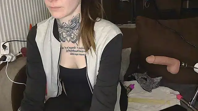 liloucamchaudee online show from 03/15/26, 07:31