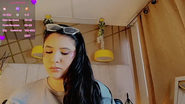 Snapshot of frreeya chatting on 03/12/26, 02:12 frreeya online show from 03/12/26, 02:12