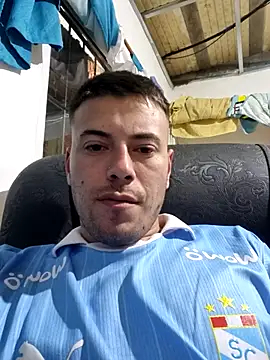 Snapshot of Kratosz100 chatting on 06/08/26, 03:18 Kratosz100 online show from 06/08/26, 03:18