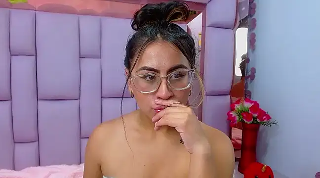 Freya Miller  online show from 02/07/25, 03:34