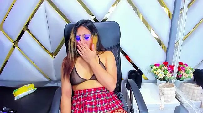 Freya Miller  online show from 03/17/25, 08:51