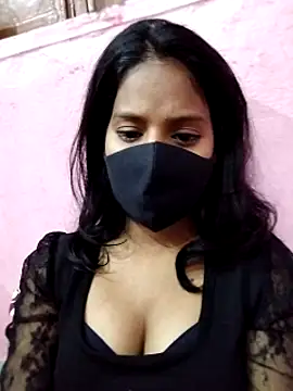 Snapshot of Shivani_Tivari chatting on 12/15/24, 10:07 Shivani Tivari online show from 12/15/24, 10:07