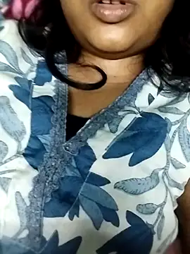 Snapshot of Shivani_Tivari chatting on 03/20/25, 07:58 Shivani Tivari online show from 03/20/25, 07:58