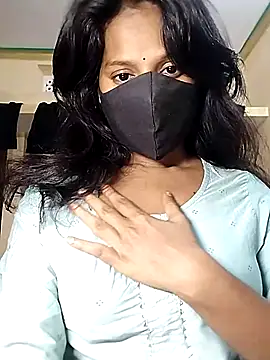 Snapshot of Shivani_Tivari chatting on 11/11/25, 05:24 Shivani Tivari online show from 11/11/25, 05:24