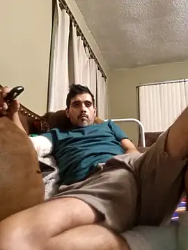 Snapshot of abdierkader chatting on 11/18/25, 10:31 abdierkader online show from 11/18/25, 10:31