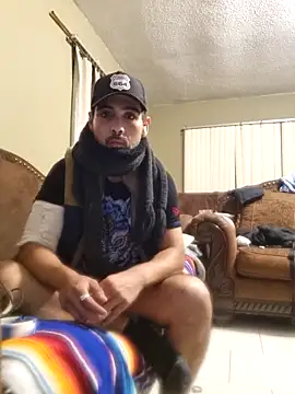 Snapshot of abdierkader chatting on 11/20/25, 10:37 abdierkader online show from 11/20/25, 10:37