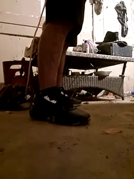 Snapshot of abdierkader chatting on 12/01/25, 04:06 abdierkader online show from 12/01/25, 04:06