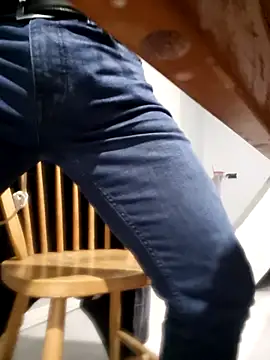 Snapshot of abdierkader chatting on 12/02/25, 01:00 abdierkader online show from 12/02/25, 01:00