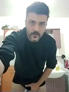 Snapshot of hot_man_eray chatting on 11/06/25, 07:15 hot man eray online show from 11/06/25, 07:15