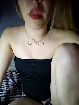 SUSELLAM1 online show from 12/14/24, 09:13