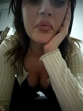 SUSELLAM1 online show from 02/15/25, 04:12