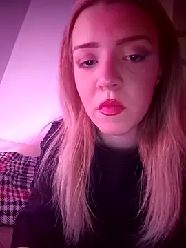 SUSELLAM1 online show from 03/03/25, 08:54