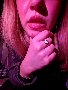 SUSELLAM1 online show from 03/19/25, 10:31