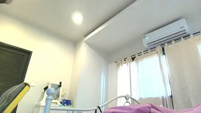 seo yeon  online show from 12/31/24, 12:43